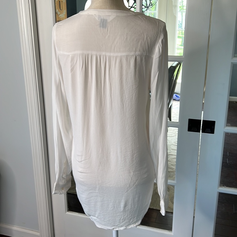 Old Navy long sleeve tunic top, size M, ivory. - Picture 7 of 8